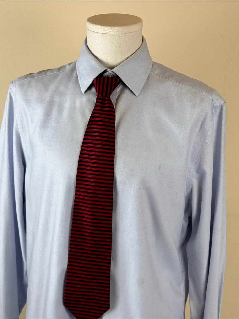 Brooks Brothers Men’s Necktie Navy and Red Striped Silk Tie